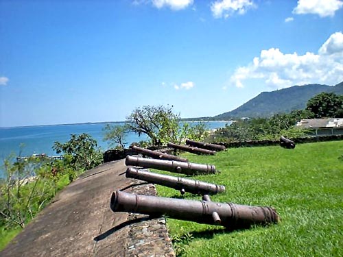 Trujillo - La Fortaleza de Santa Barbara