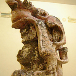 Senor Yelmo de Serpiente at Xochicalco