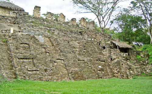 Palacio de las Grecas, or Palace of the Frets, at Tonina