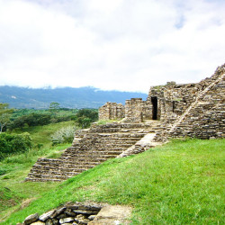Platform 4 - West Side at Tonina