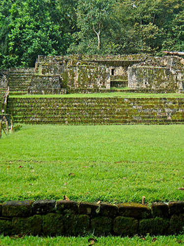 Structure 1B-3 at Quirigua