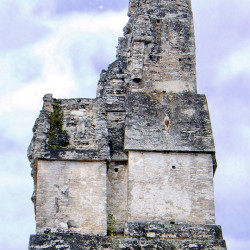 The roof comb of Templo I at Tikal seems to feature a mysterious face