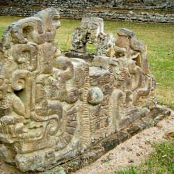 Altar G1 at Copan